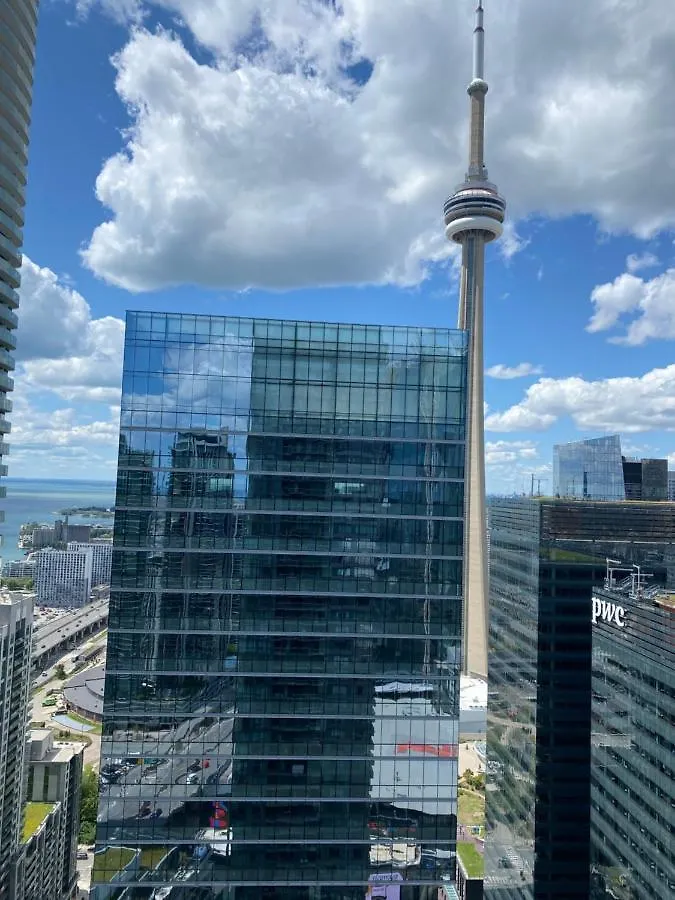 Toronto CN Tower Maple Leaf Square Luxurious 2 Bedroom Condo Appartement