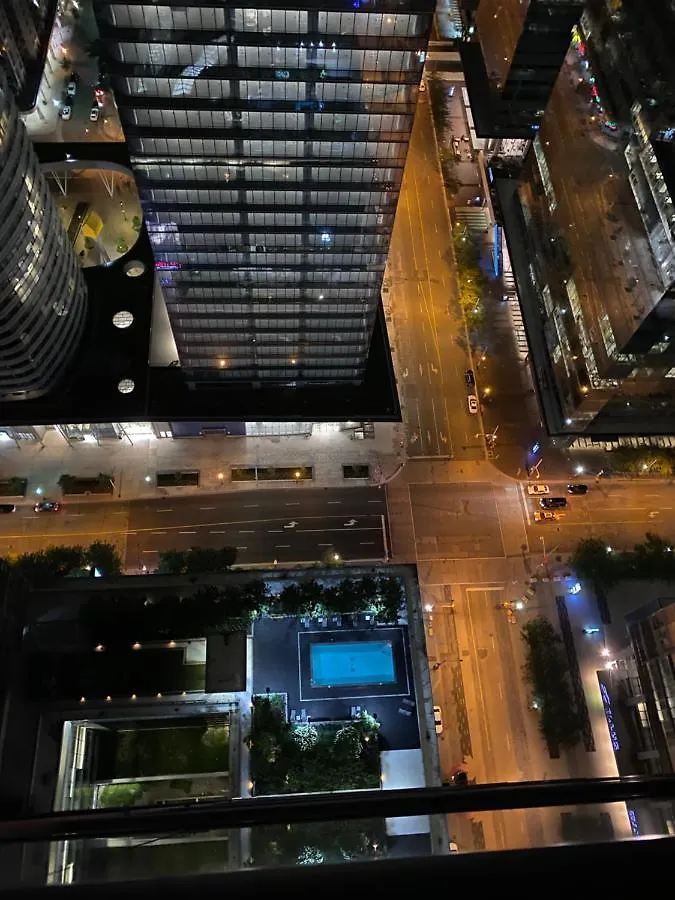 Toronto CN Tower Maple Leaf Square Luxurious 2 Bedroom Condo